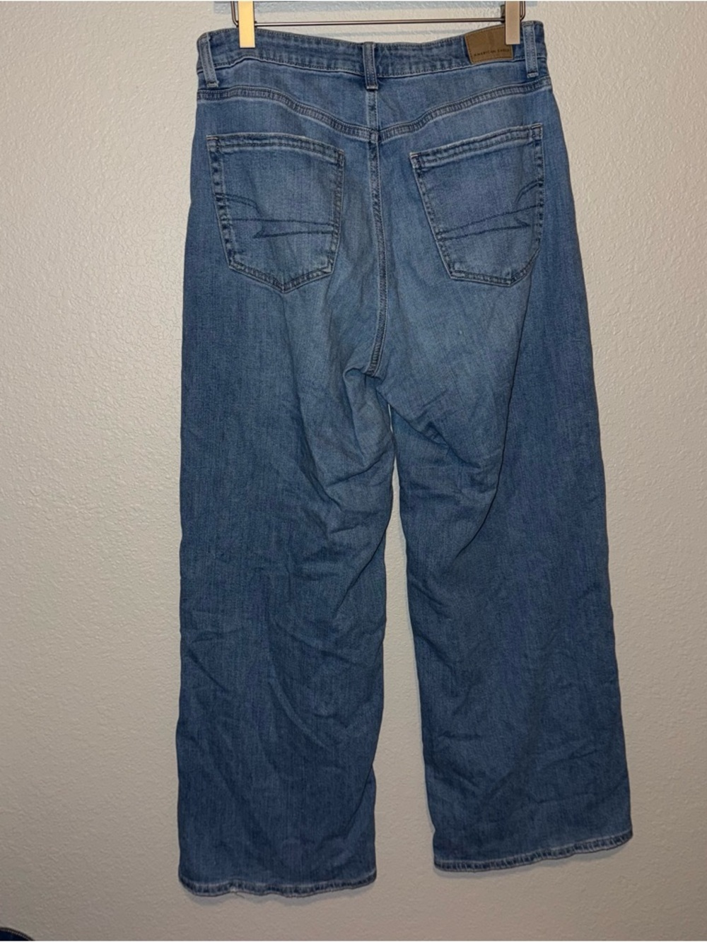 American Eagle Dreamy Drape Super High Waisted Baggy Wide Leg Jeans Size 6 - Picture 3 of 6